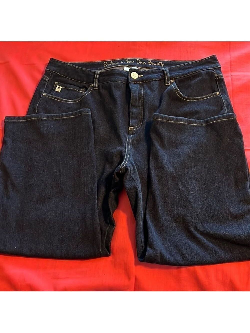 COPY - KIM GRAVES BELLE stretch cropped jeans. Dark blue wash. Size 18. EUC
